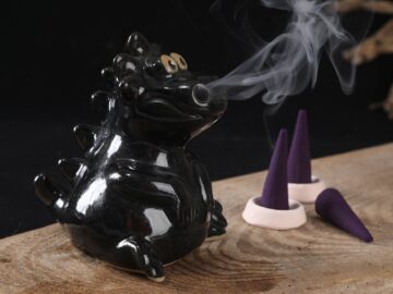 Räucherdrache Smokey (ohne Teller)